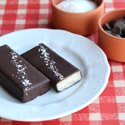 IMG_2592_ココナッツのトゥロン_正方形_商品紹介